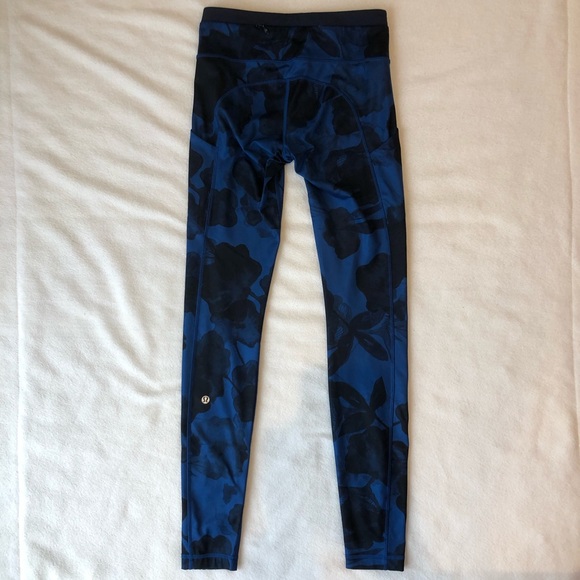 Lululemon Speed Tight II *Full-On Luxtreme, size 4 - Picture 10 of 12